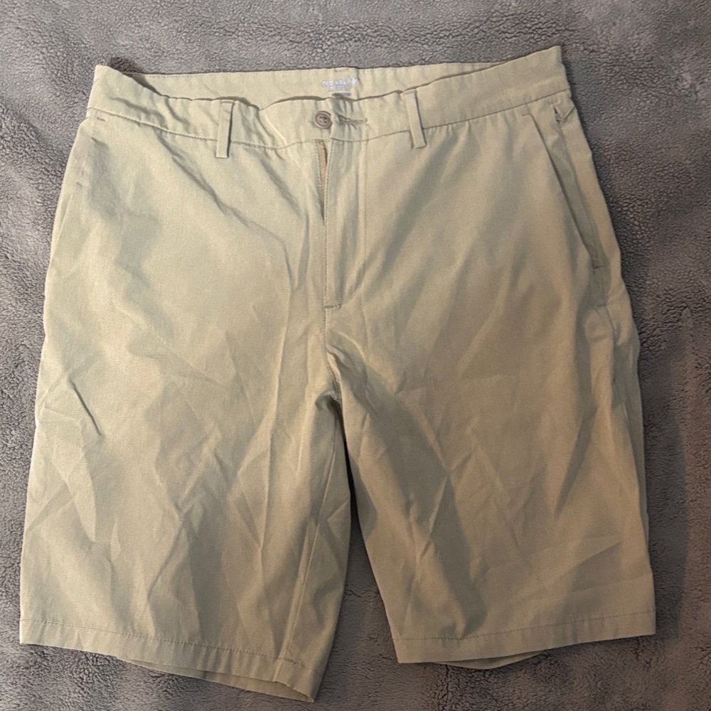 Men’s Khaki Silk Shorts Golf